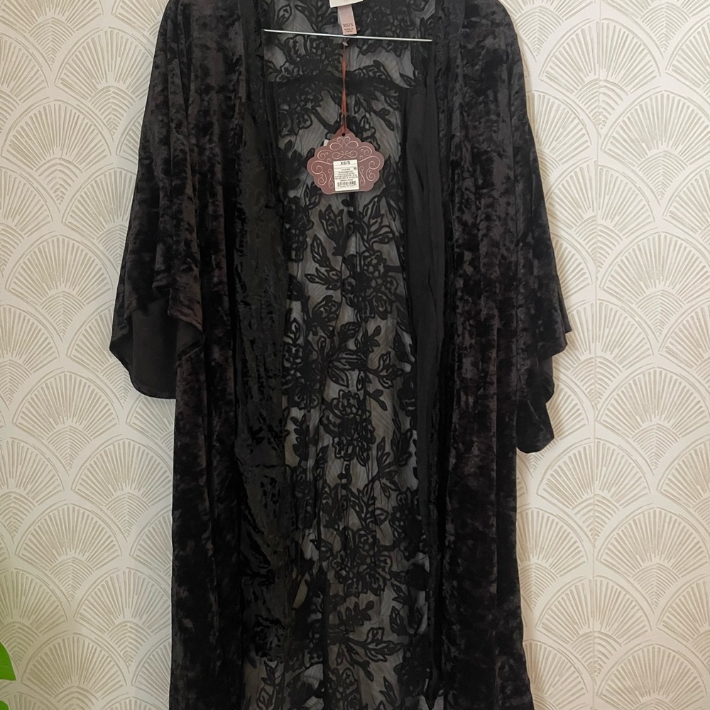 Knox Rose Black Floral Lace Kimono